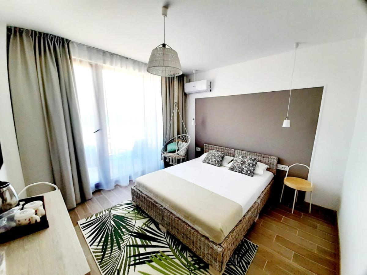 Adriano Pe Plaja Belona Hotel Eforie Bagian luar foto