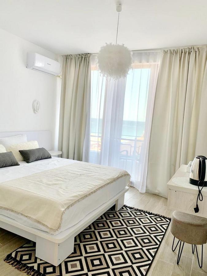 Adriano Pe Plaja Belona Hotel Eforie Bagian luar foto