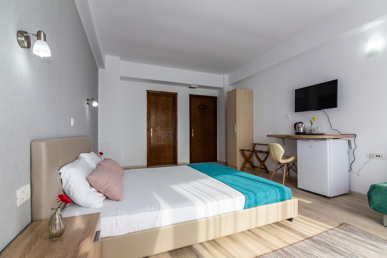 Adriano Pe Plaja Belona Hotel Eforie Bagian luar foto
