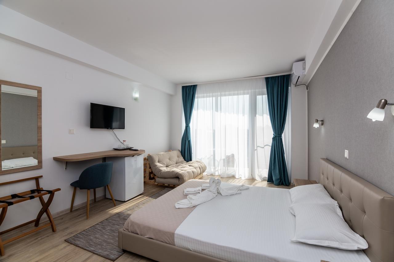 Adriano Pe Plaja Belona Hotel Eforie Bagian luar foto