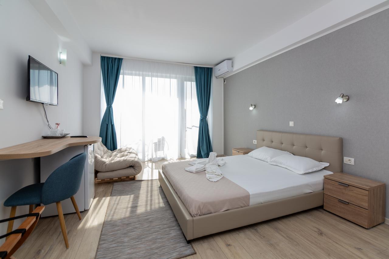 Adriano Pe Plaja Belona Hotel Eforie Bagian luar foto